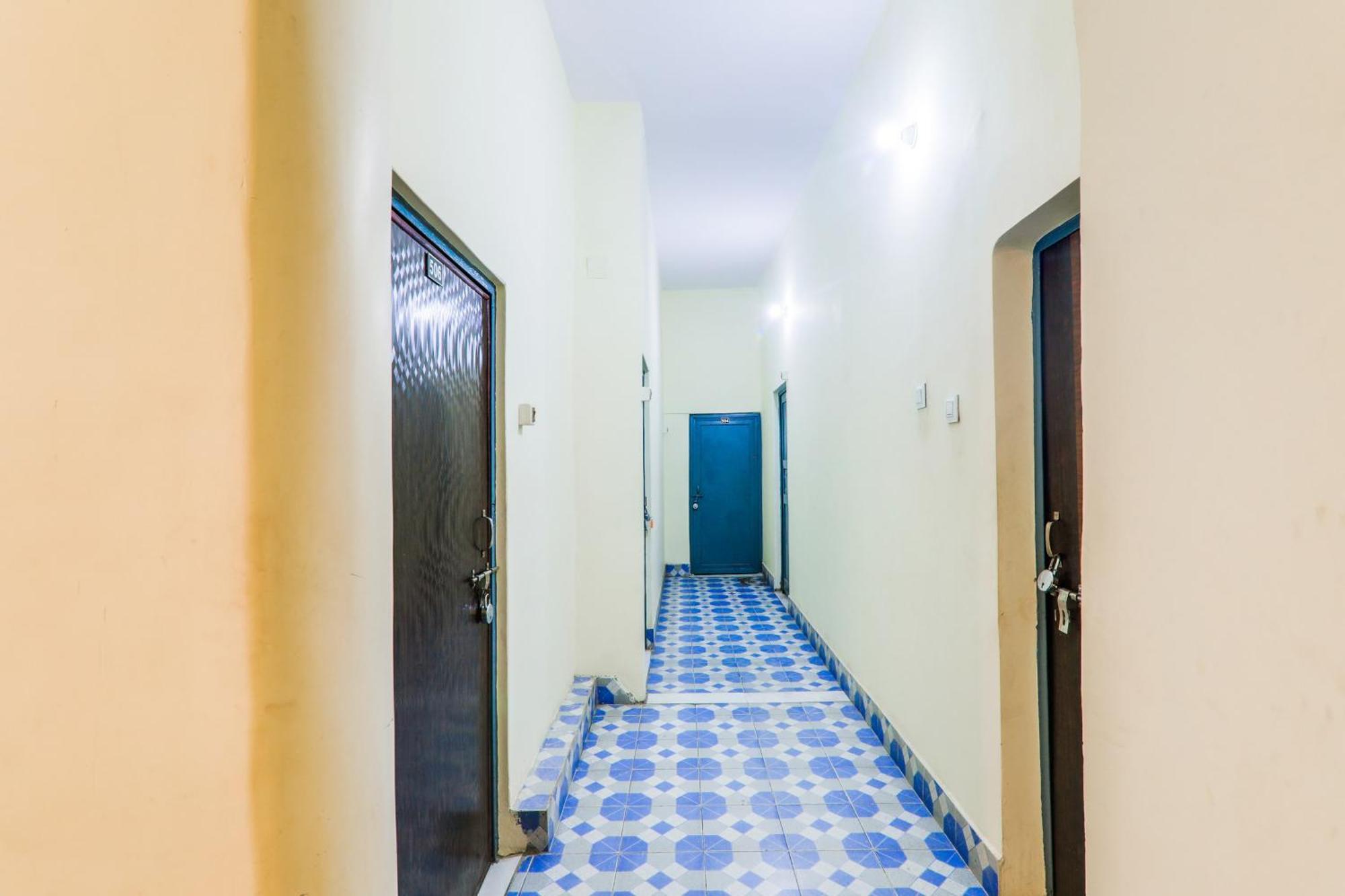 Hotel O Shree Hotel Mriduni Varanasi Exterior photo