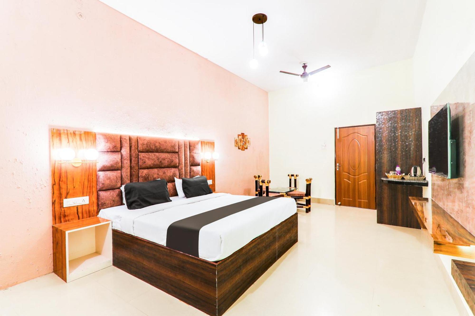 Hotel O Shree Hotel Mriduni Varanasi Exterior photo